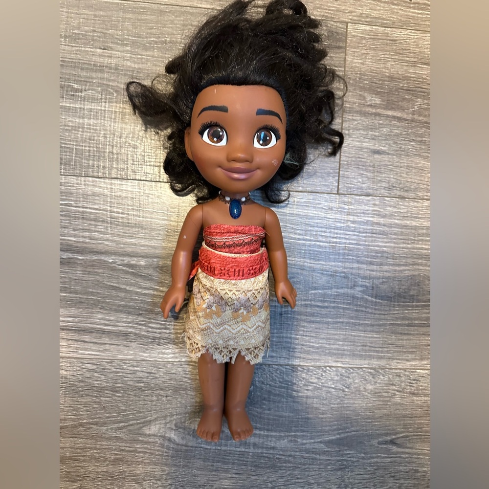 Signing Moana Doll 14” with Red and Cream Lace Dress
